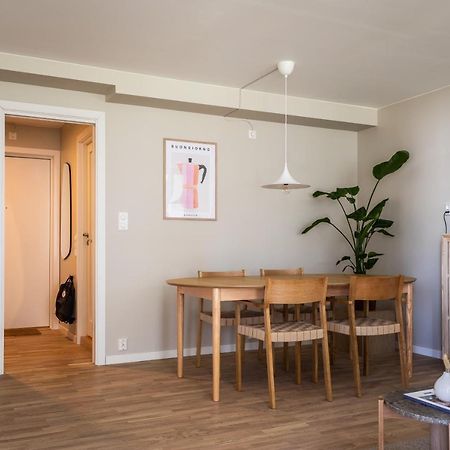 Scandinavian Apartment With 2 Bedrooms And Terrasse - Close To Storo Storsenter And All Public Transport Oslo Dış mekan fotoğraf
